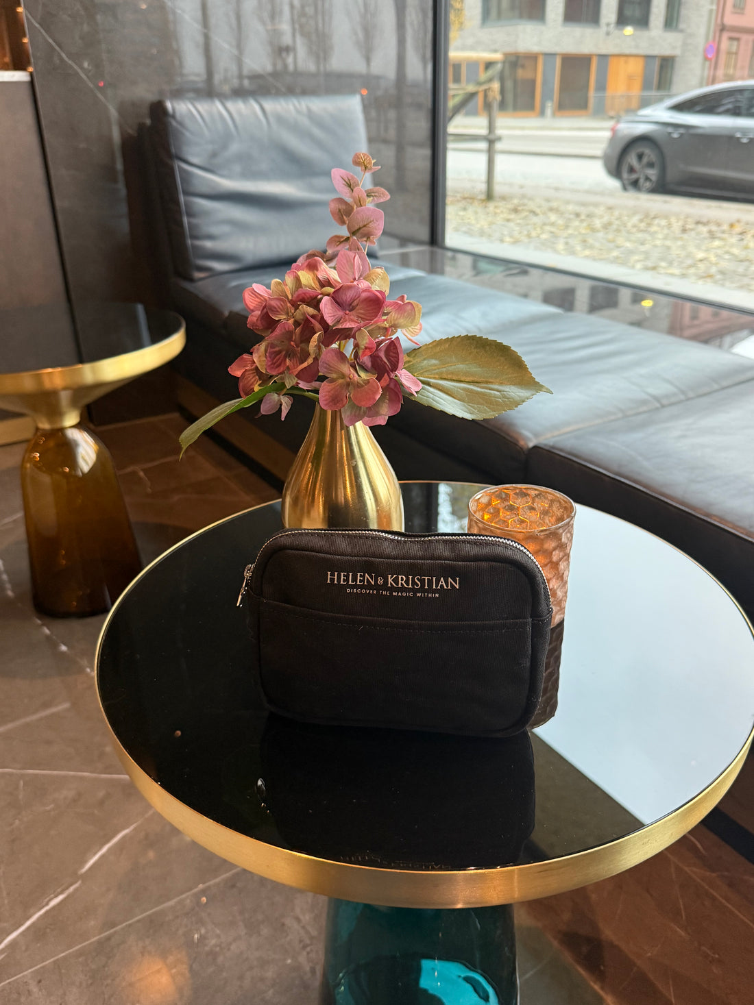 Nipsy - Clutch - Black Raven