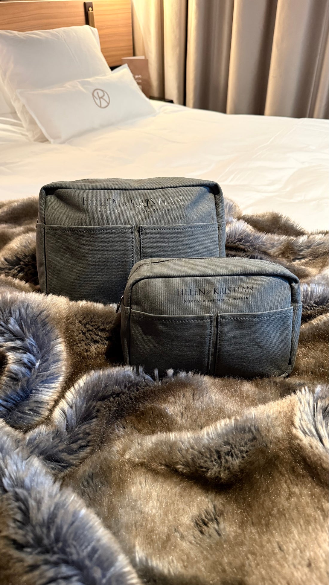 Nesty - Large Toiletry Bag - Deep Forest jobbveske. Perfekt også som reiseveske - Helen & Kristian