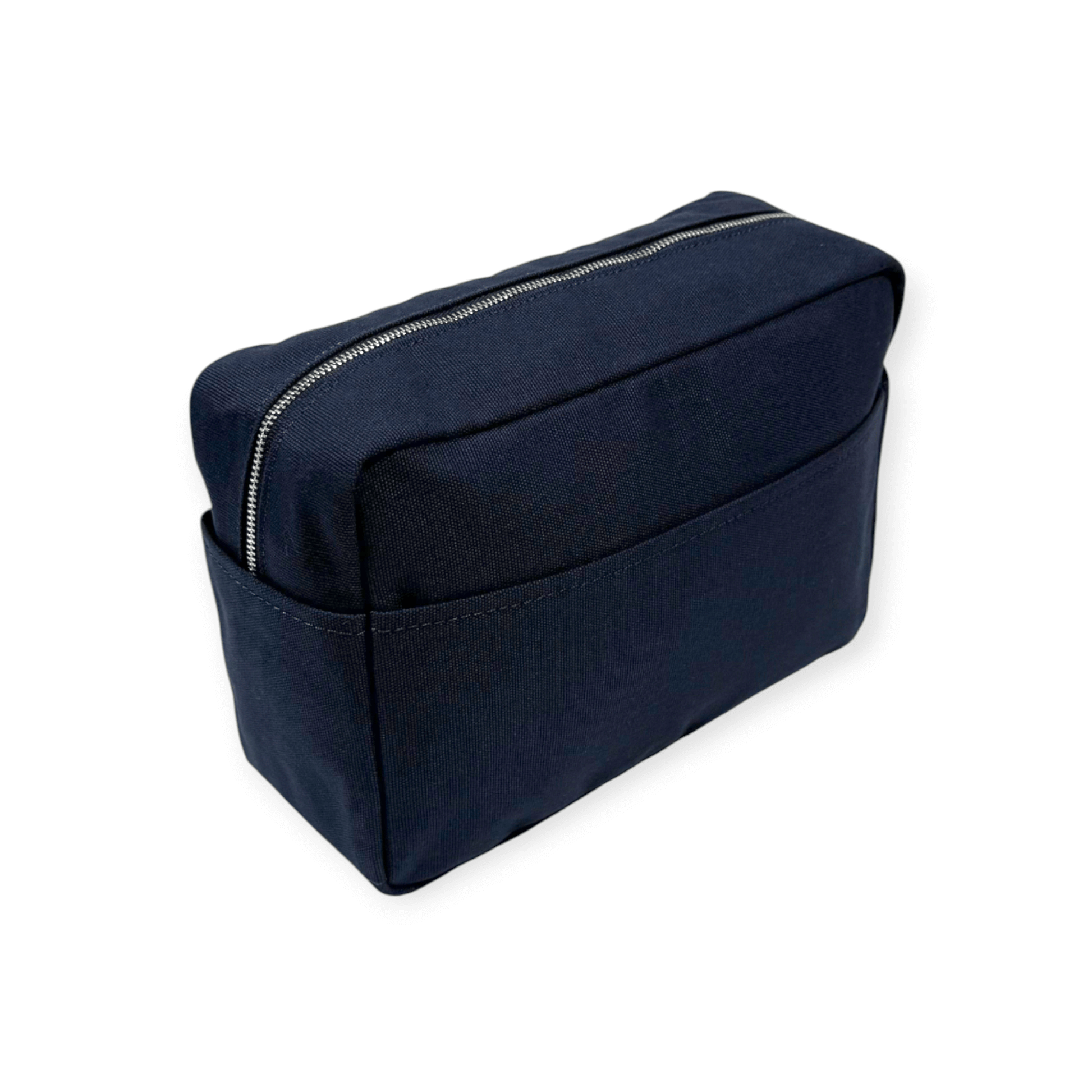 Nesty Blueberry Mist Large Toiletry Bag by Helen & Kristian, elegant travel accessory in dark blue, Scandinavian design.