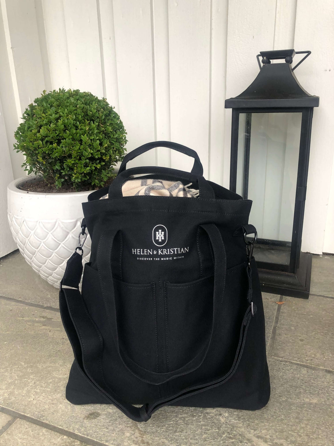 Organizer Black Raven jobbveske. Perfekt også som reiseveske - Helen & Kristian